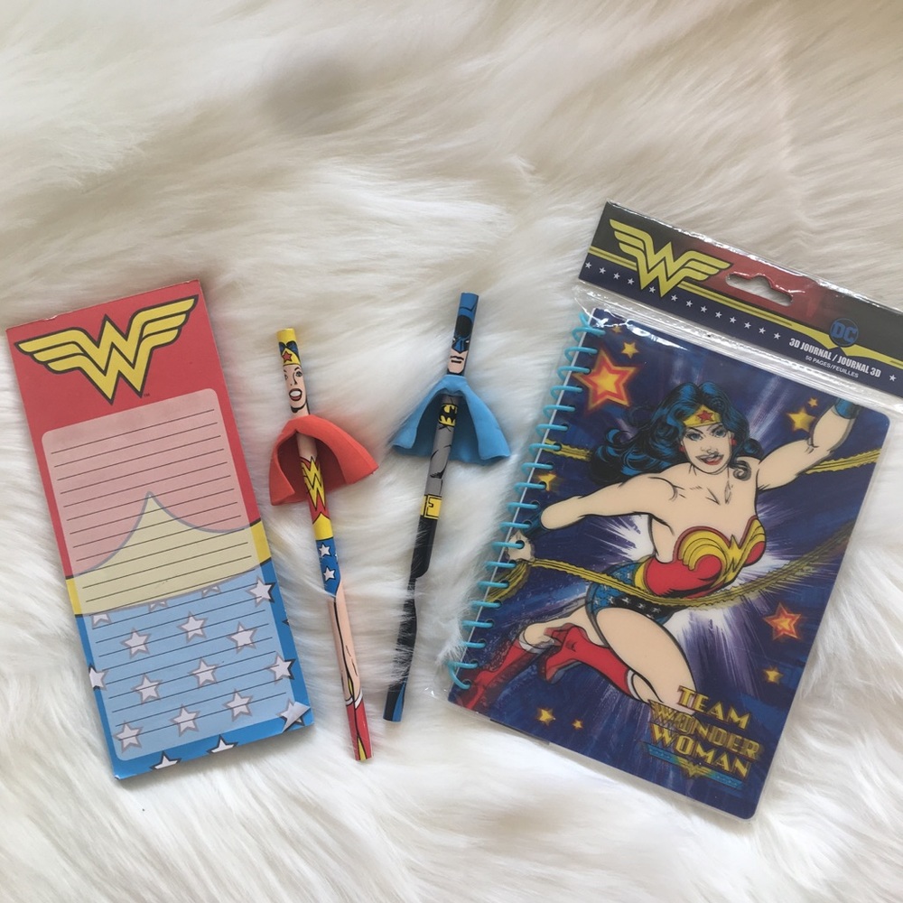 Wonder Woman Stationary